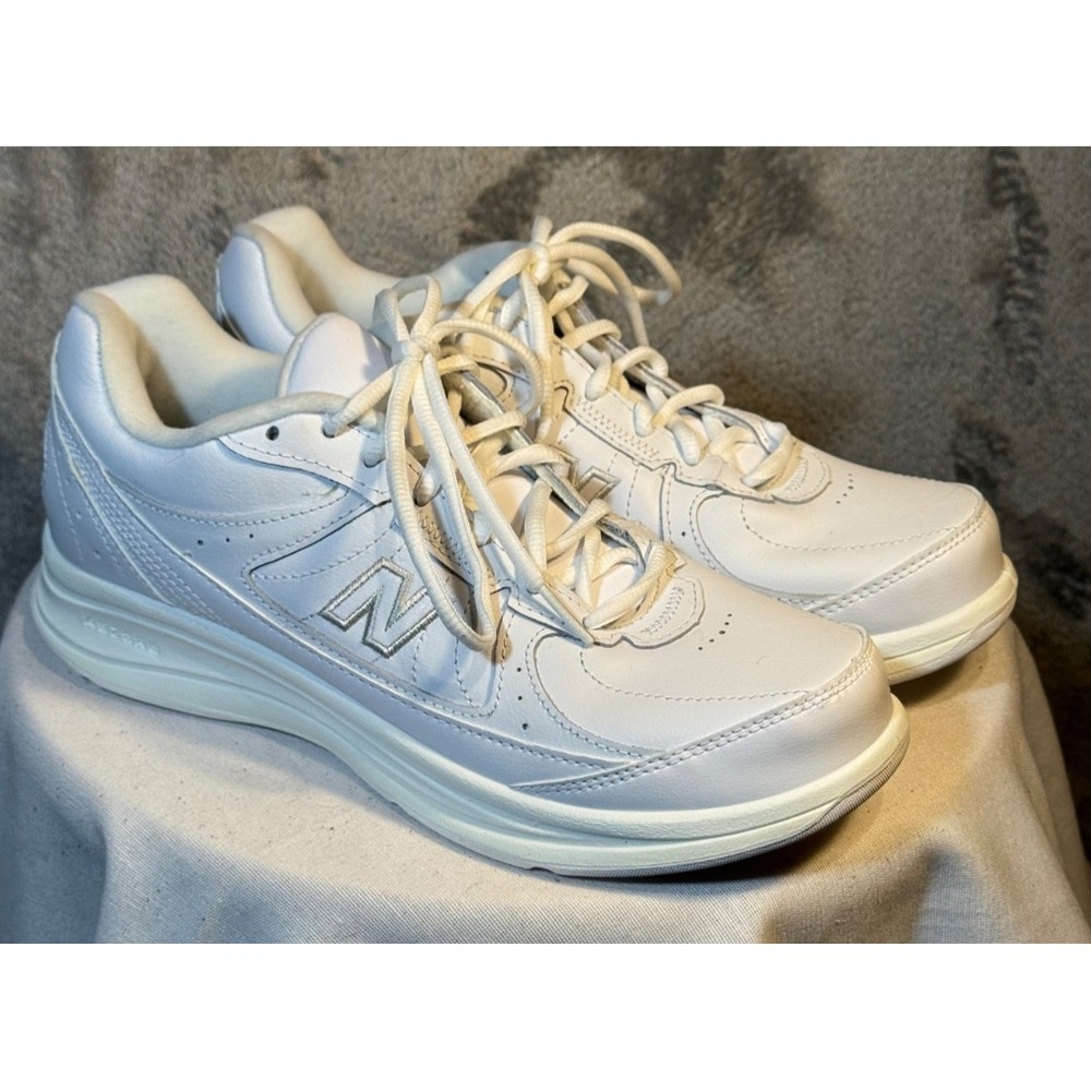 New Balance Men's 577V1 Walking Shoes White Sz 8.5 light academia monochrome Y2K